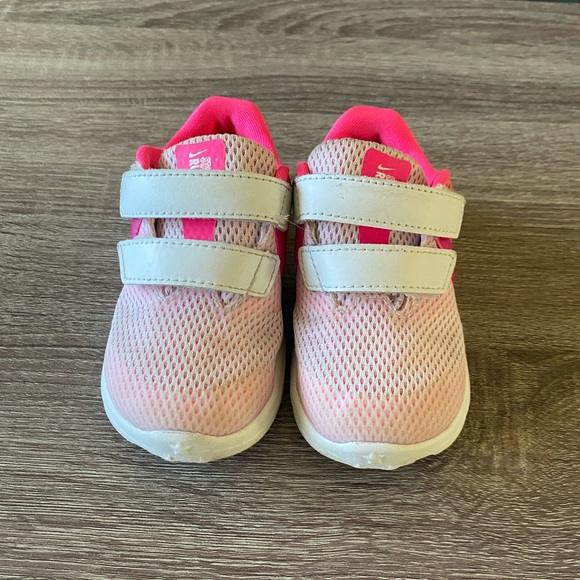 Nike Other - Toddler girl tennis shoes size 7